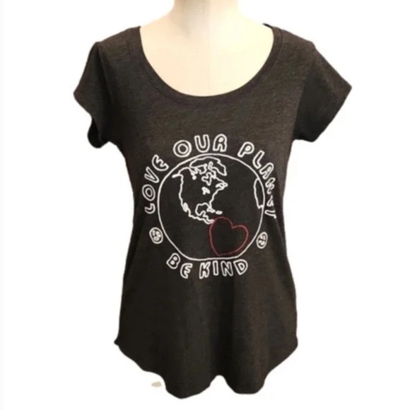Lucky Brand Tops - Lucky brand graphic tee